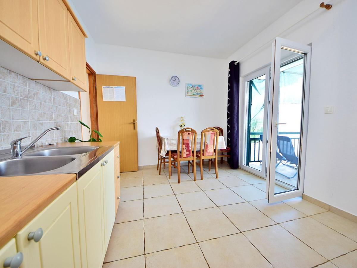 Holiday Home Tina - Hvr501 By Interhome Gdinj Экстерьер фото