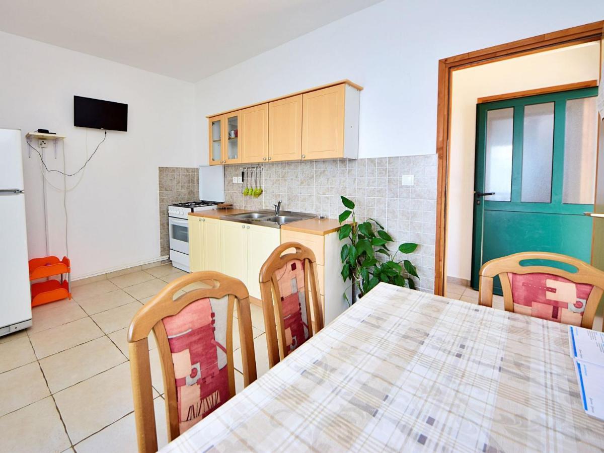 Holiday Home Tina - Hvr501 By Interhome Gdinj Экстерьер фото