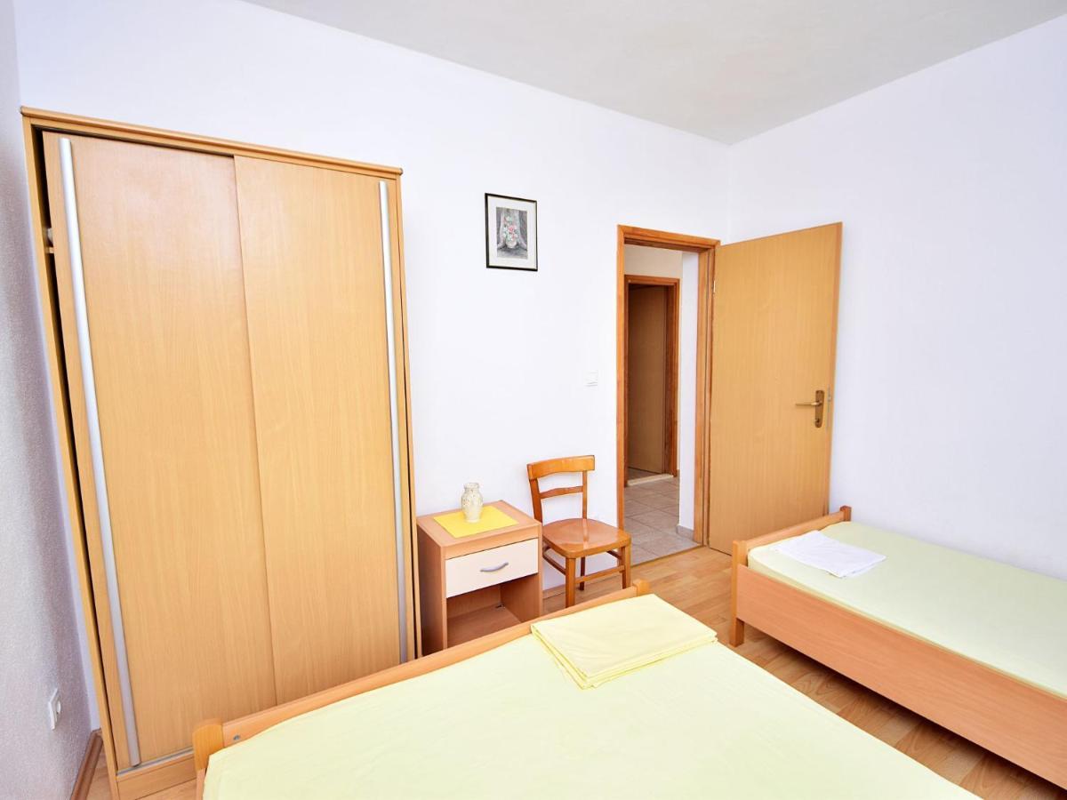 Holiday Home Tina - Hvr501 By Interhome Gdinj Экстерьер фото